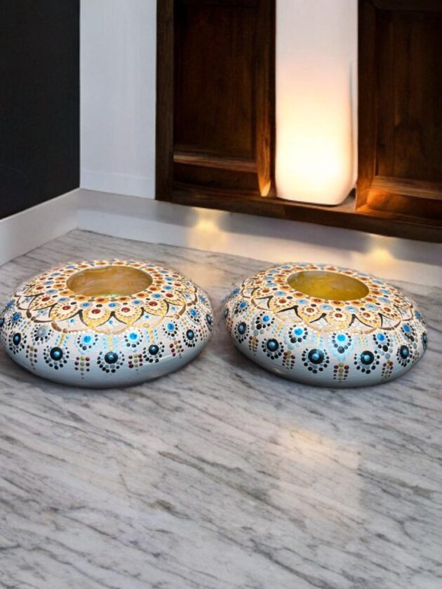 Customized tealights